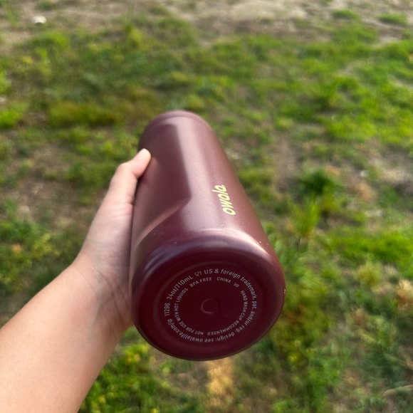 Owala 24oz - Picture 3 of 5